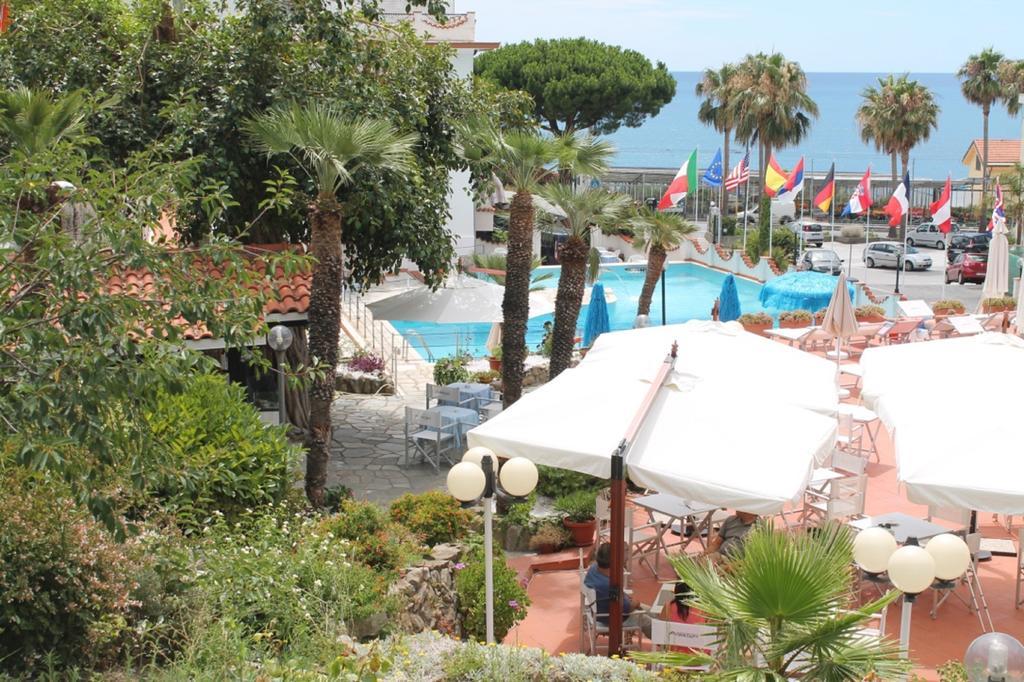 Hotel Ariston Montecarlo Sanremo Luaran gambar