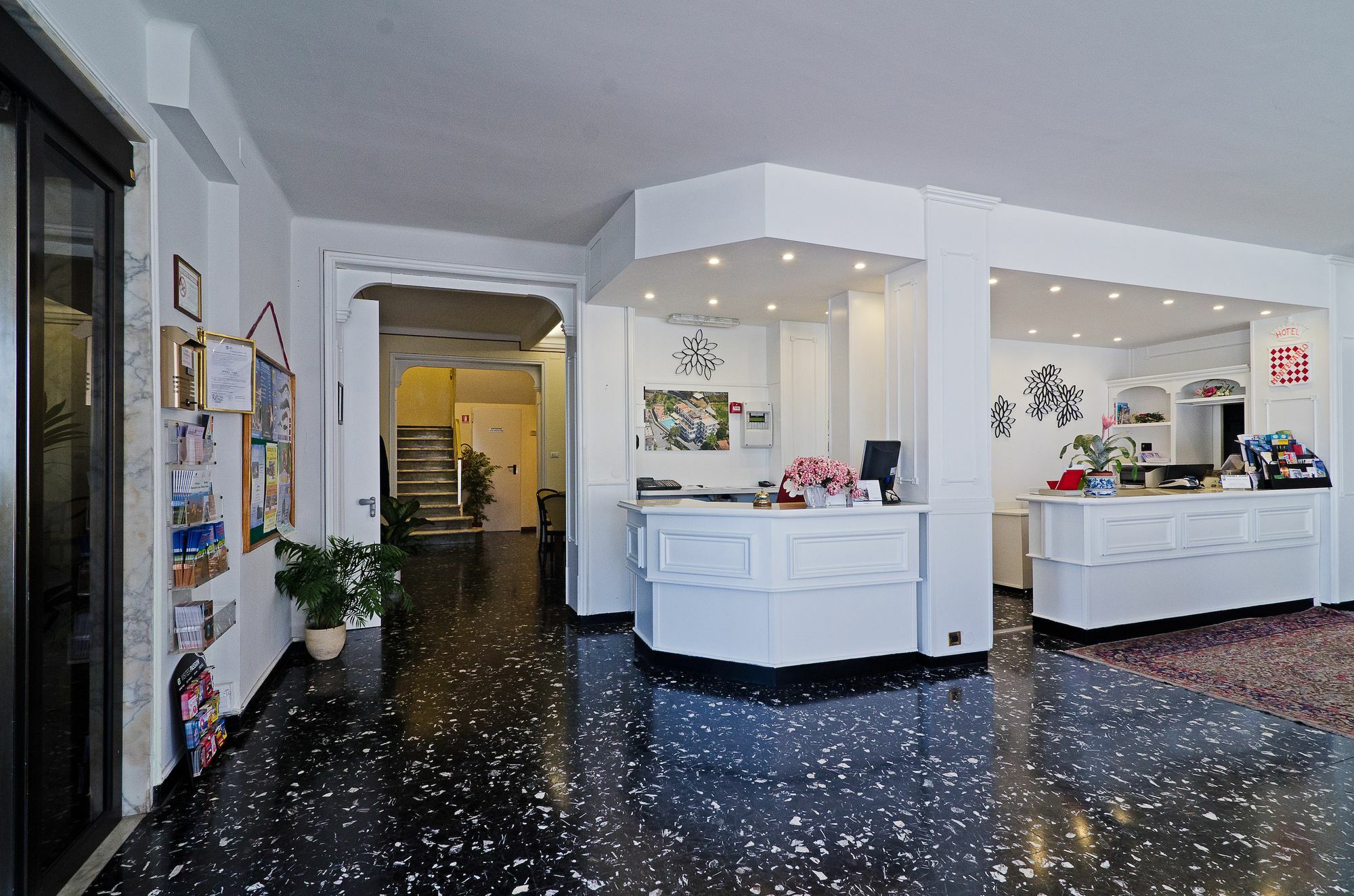 Hotel Ariston Montecarlo Sanremo Luaran gambar