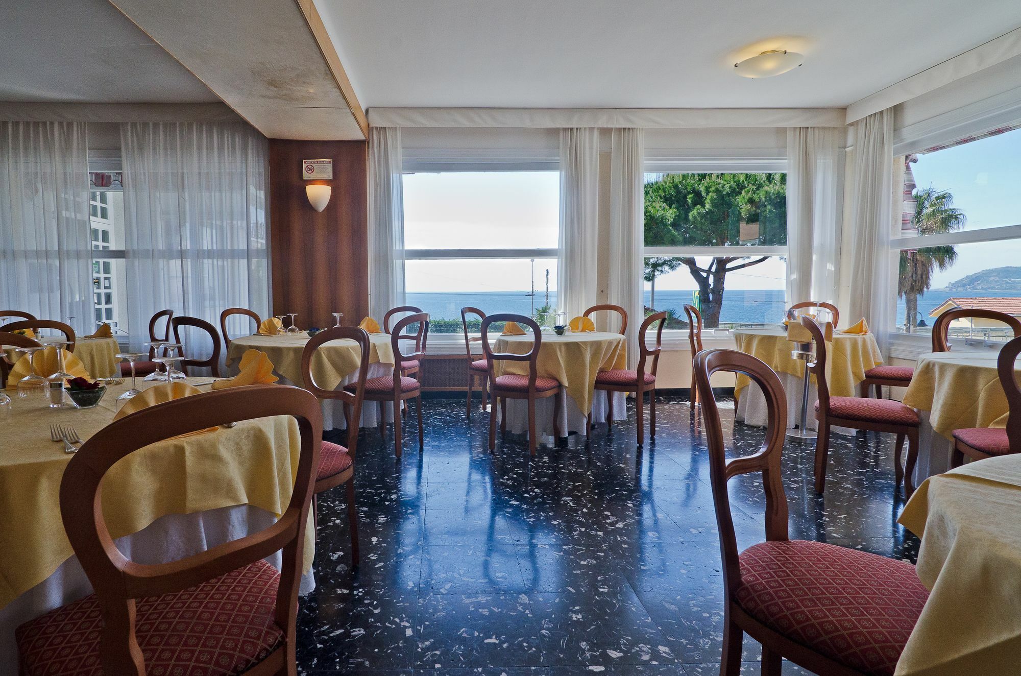 Hotel Ariston Montecarlo Sanremo Luaran gambar